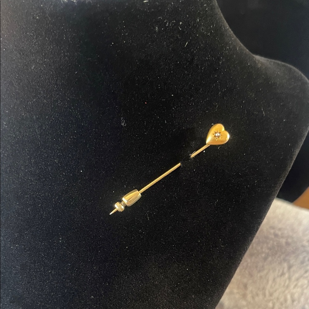 Elegant Gold Heart Brooch with Crystal Detail